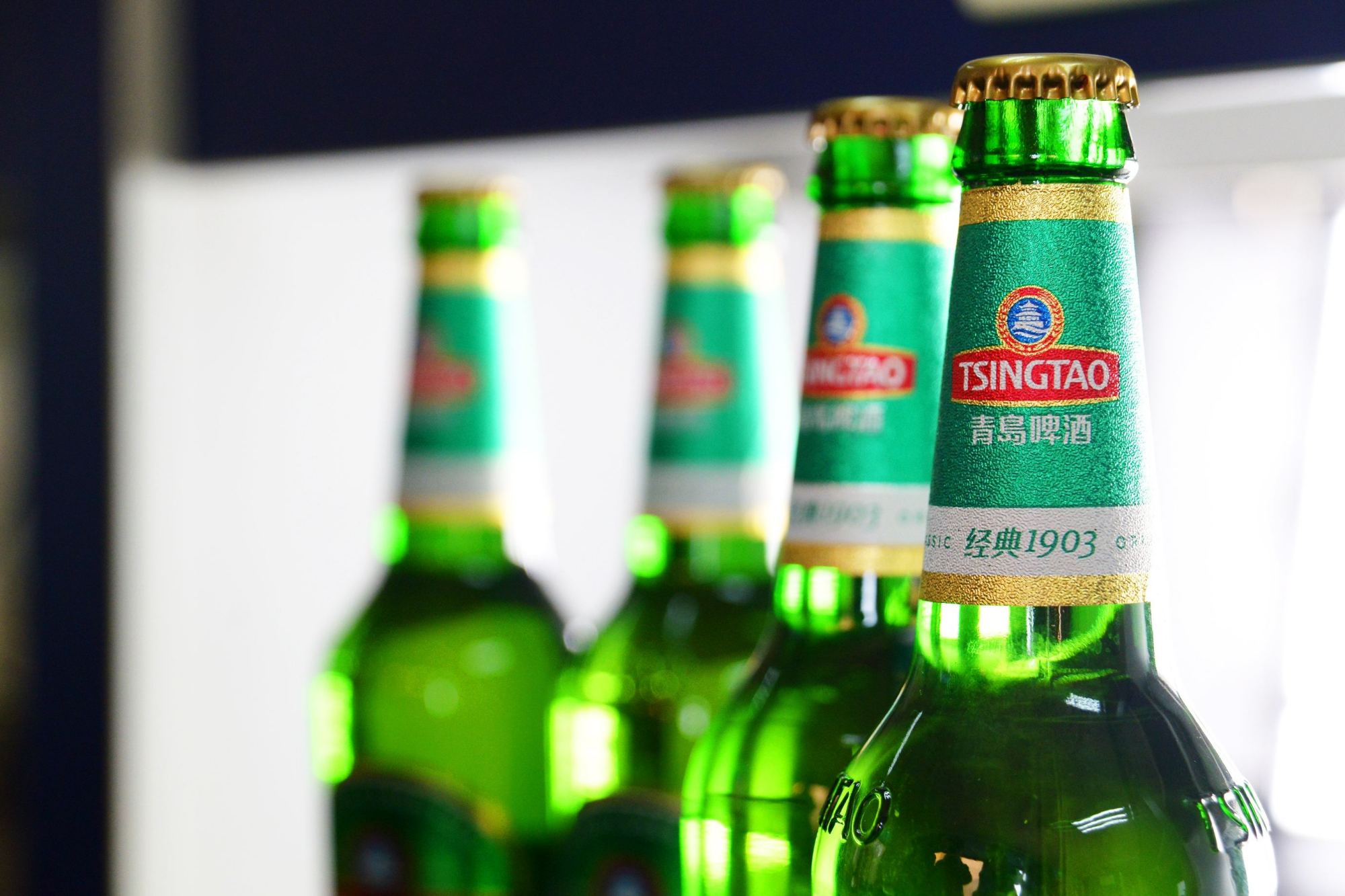 当你中奖时,别人已牟利千万|青岛啤酒|康师傅|瓶盖_新浪新闻