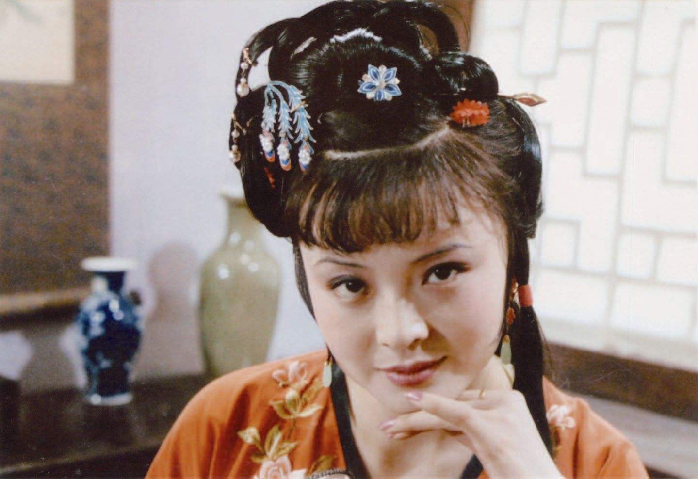 即便失去了贞操这样的尤三姐依然是我敬佩的女子值得尊重