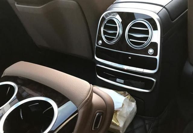 97万入手奥迪A8,对比曾开过的奔驰S级,车主：两车对比后一目了然