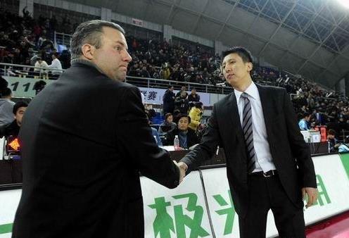 为什么巩晓彬和刘铁赛后握手那么敷衍?你还知道cba哪些死对头