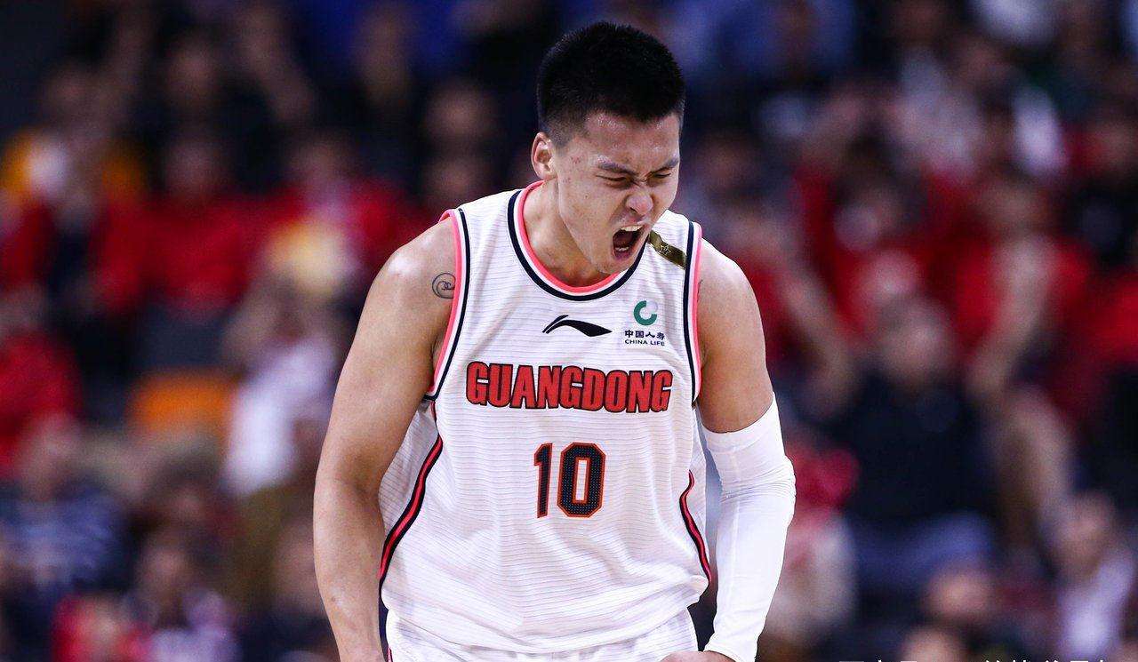 威姆斯的作用不如过去,外线只有布鲁克斯和胡明轩表现