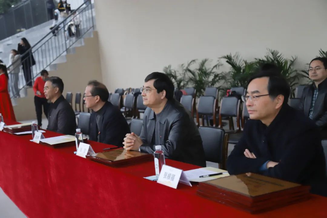 浙江师范大学党委副书记邵国平,朱坚,副校长,校体委主任李伟健,副校长