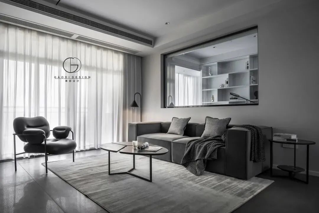 三十度灰,线条叠绘空间