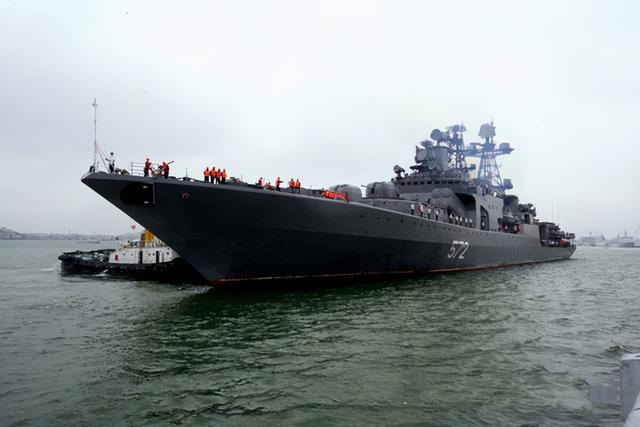 图为俄罗斯反潜舰