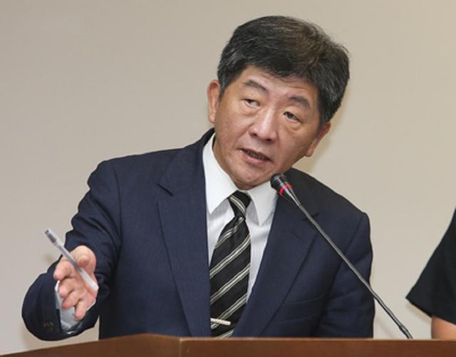 陈时中:"我们强拿着肉要灌到大家嘴内?"|台湾|陈时中_新浪新闻