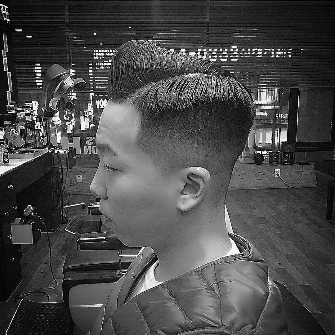 最流行的男士油头发型|发型师|油头|男士_新浪新闻