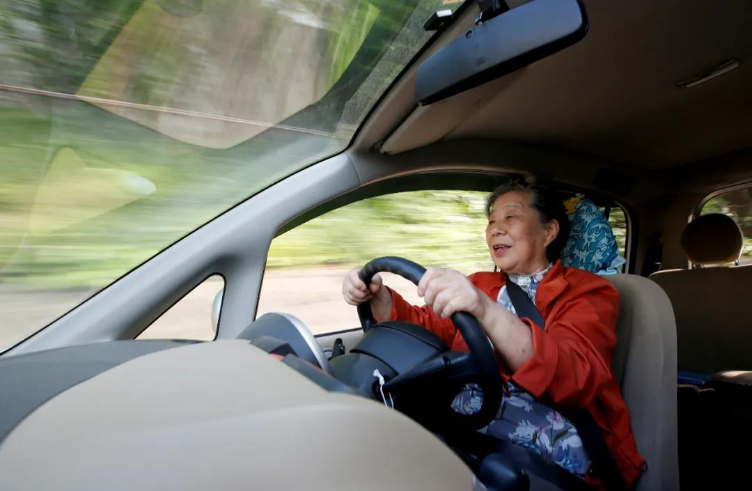 为什么要取消申请驾照年龄限制?