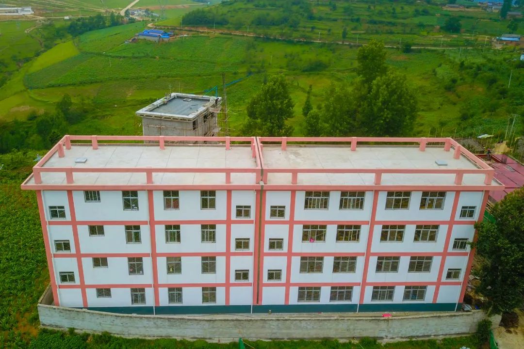 每张照片背后都有一段鲜为人知的扶贫故事丨小康中国