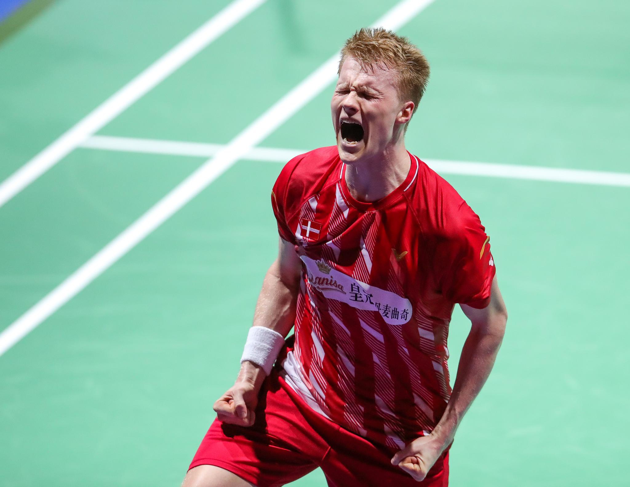 羽毛球涌现新星丹麦小将安东森辍学打球他曾战胜过林丹