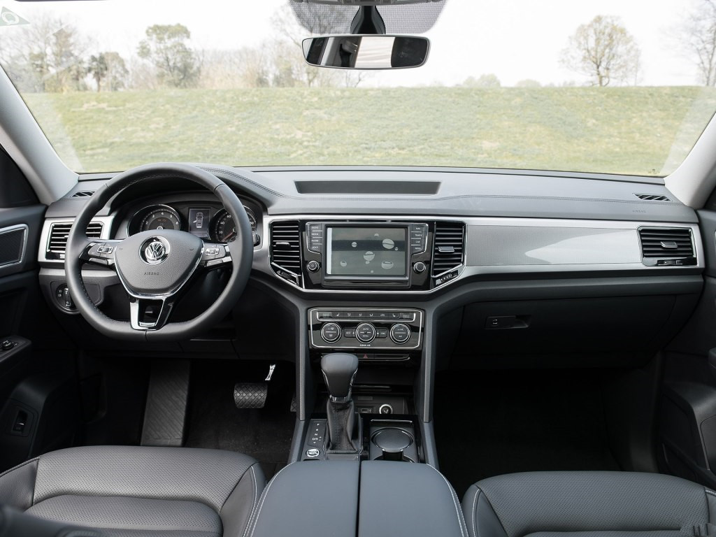 99万了,还看啥大众途昂,外观不够大吗?