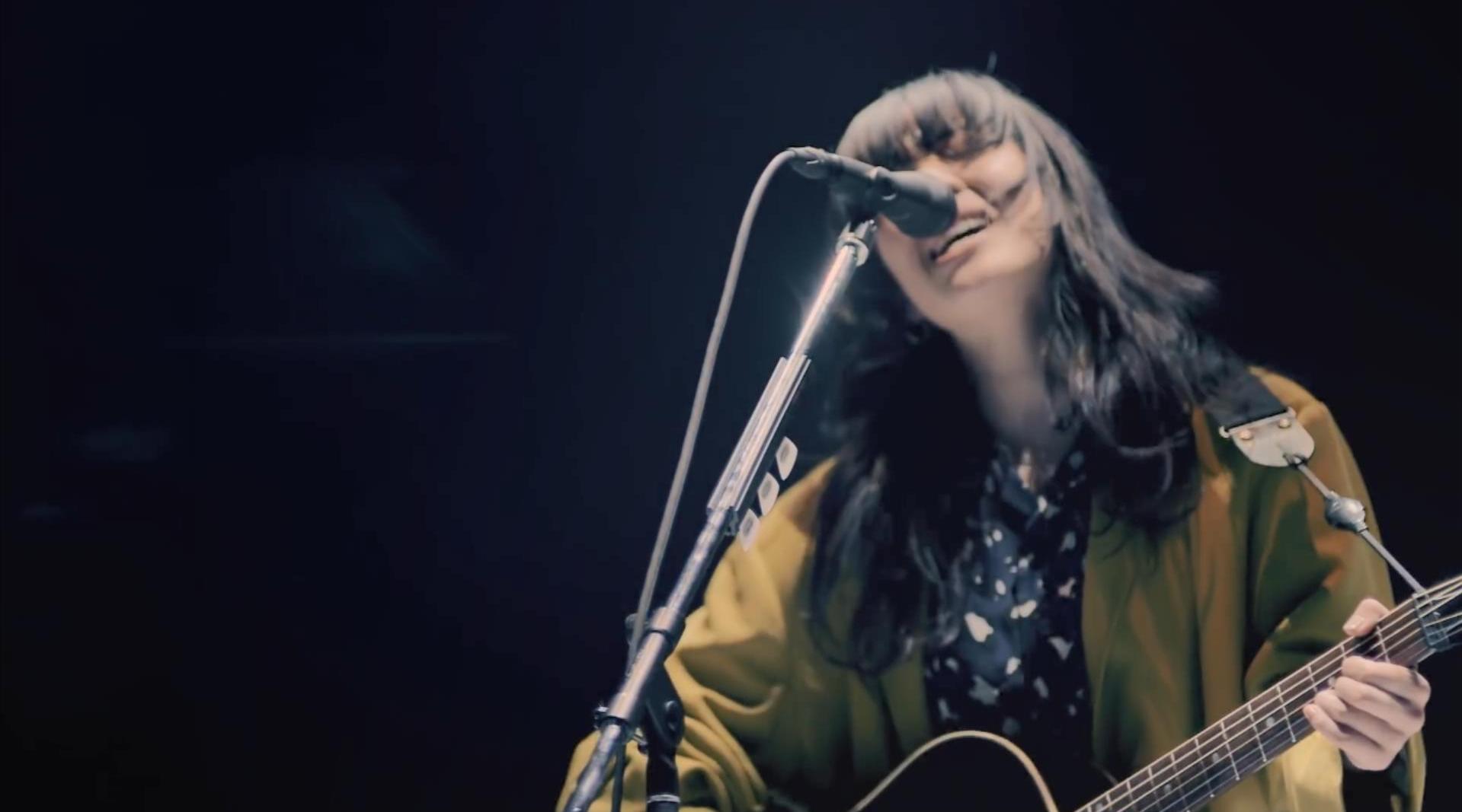 日本创作歌手aimyon《贵方解剖纯爱歌~死ね~》现场版