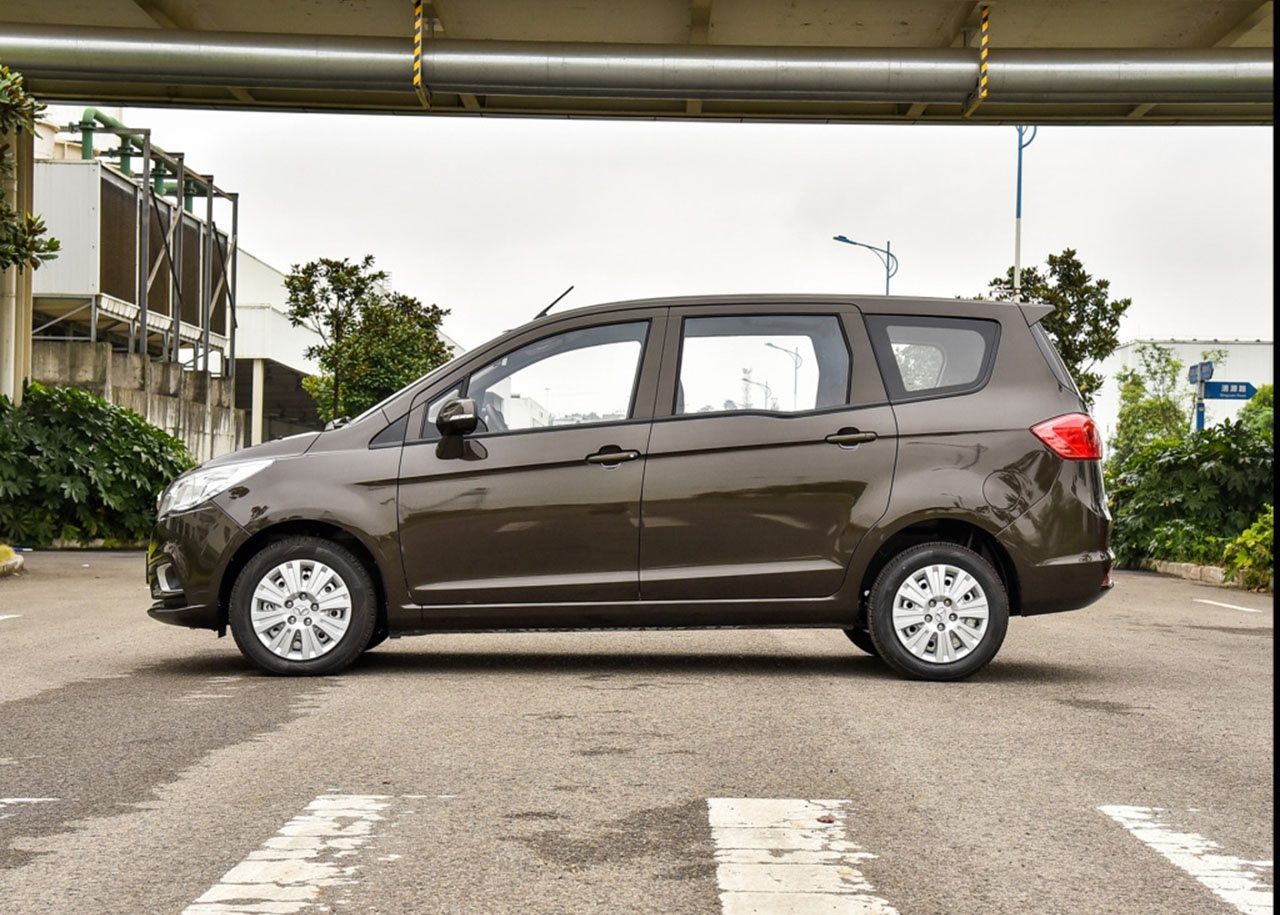 不到4万就能买到的7座mpv:潍柴英致727,你敢买吗?-新浪汽车