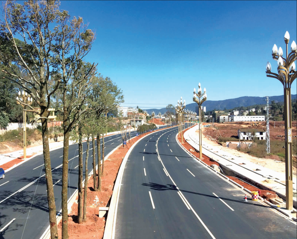 等了1年多,昆明这条公路主线试通车|昆明_新浪新闻