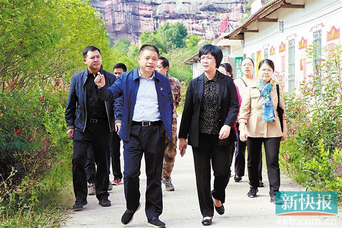 南雄市乌迳镇孔塘村的猕猴桃产业,每年为村集体提供8.8万元的收入.