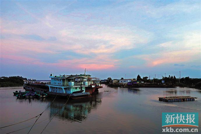 阳江市江城区岗列街道对岸村发挥沿海渔村的资源优势,将建设国家级