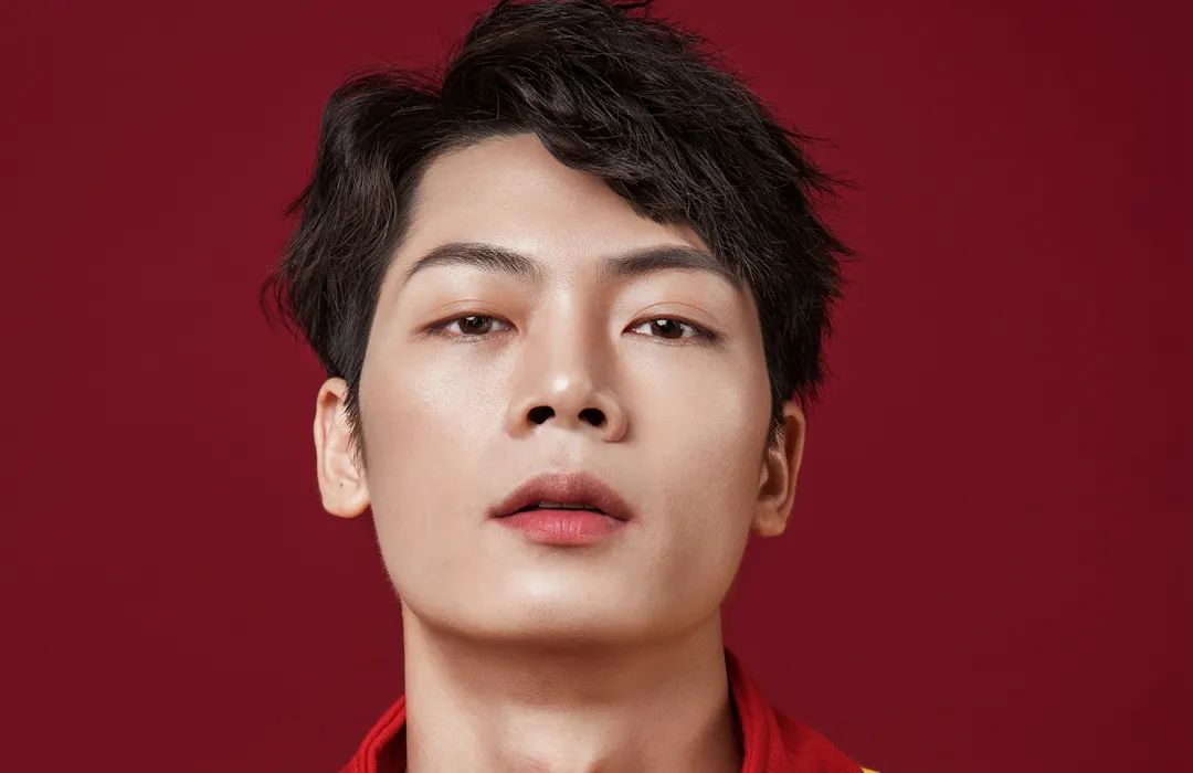 男性整容难上台面？隔壁工位的男同事 为了升职偷偷去隆鼻了