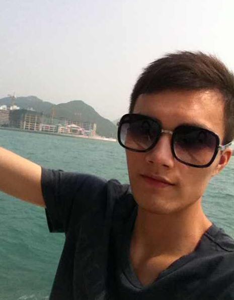 杭州男子堵高架上崩溃：我老婆羊水破了...接下来的操作神了休闲区蓝鸢梦想 - Www.slyday.coM