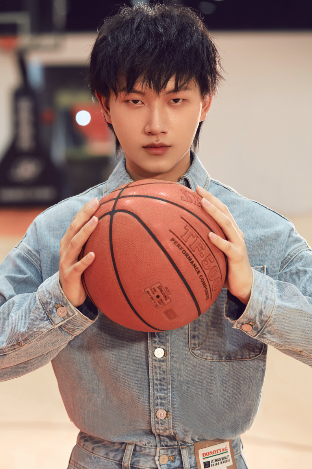 从切菜小工到电竞新星,一位20岁男孩的传奇人生