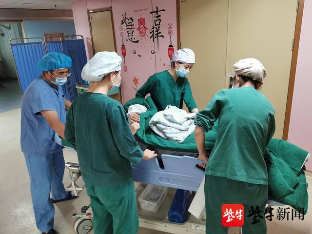 产妇脐带脱垂胎儿危在旦夕，医生全程上演最美托举休闲区蓝鸢梦想 - Www.slyday.coM