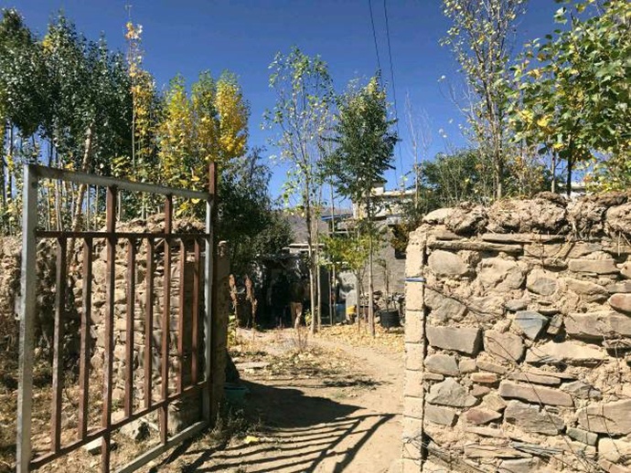 尼玛扎西院长的老家.除特别标注,本文图片均为澎湃新闻记者吴怡 拍摄