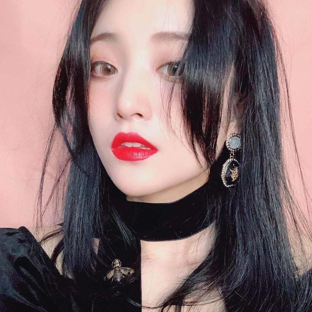 抖音达人"柚子cici酱":手撕"渣男"涨粉千万,偶尔也想演坏女人 | 新榜