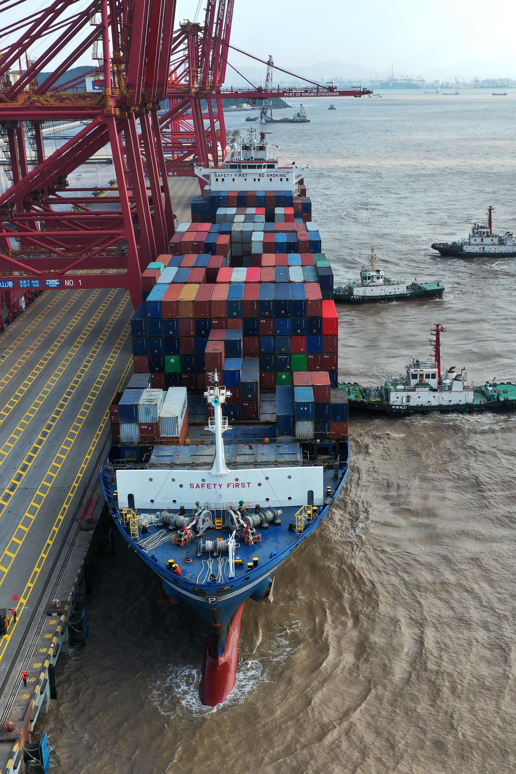 宁波舟山港:大浦口集装箱码头吞吐量再创新高