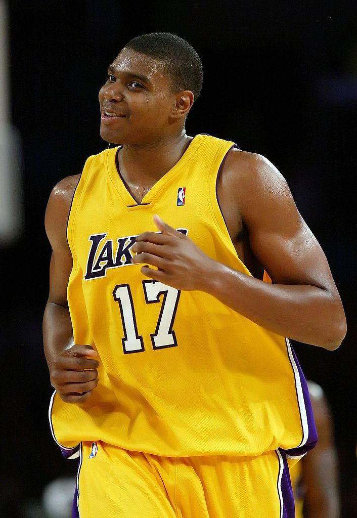 6分5.5板4助    安德鲁-拜纳姆