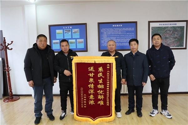 大杨树镇人口_阿江达冰到大杨树镇调研当前重点工作