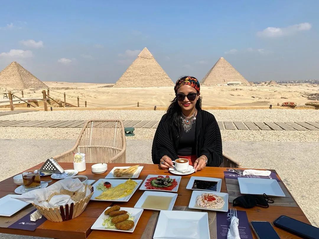 金字塔开了首家餐厅10元一杯热巧克力预约电话被打爆了