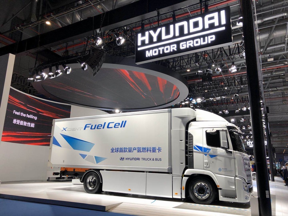全球首款量产氢燃料重型卡车。