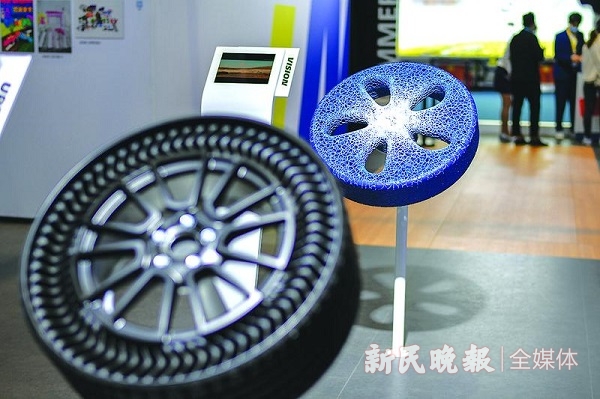 图说：米其林轮胎亚洲首发新品  来源/新民晚报记者 陈梦泽 摄