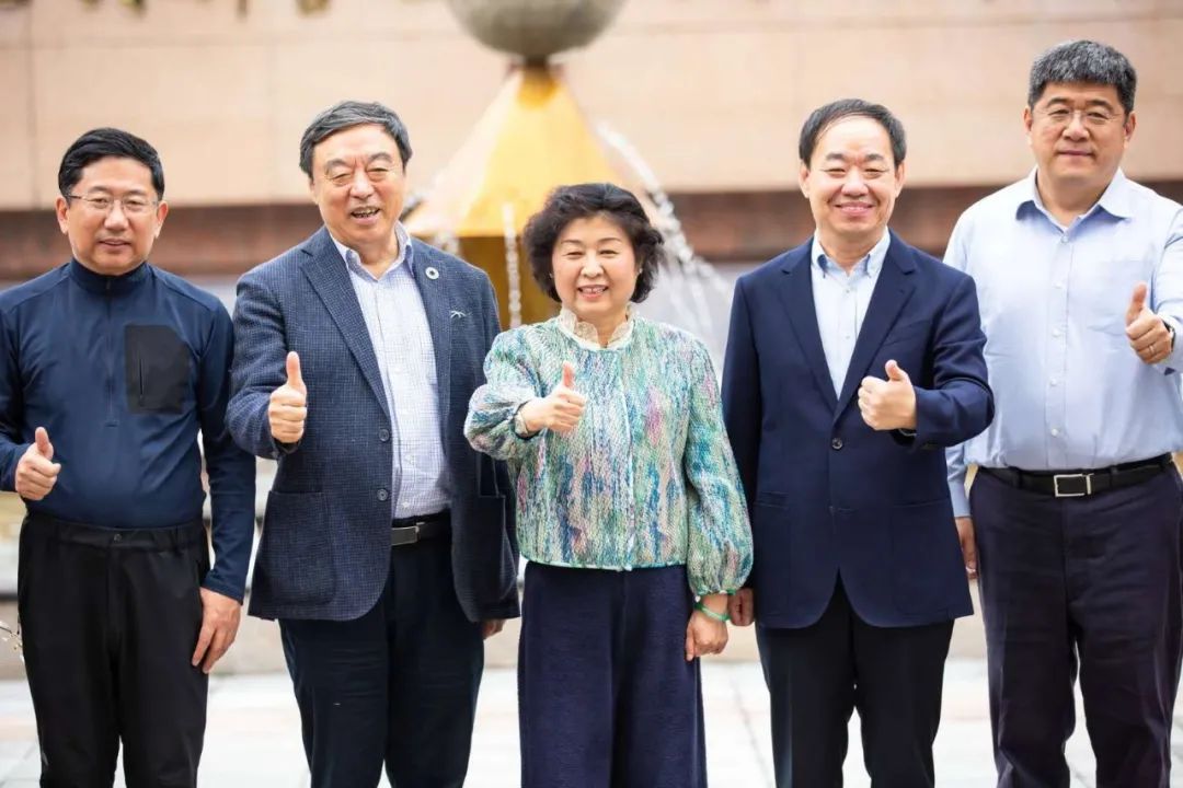 独家| 张茵:做一件事,像一件事,成一件事|张茵|造纸|玖龙纸业_新浪