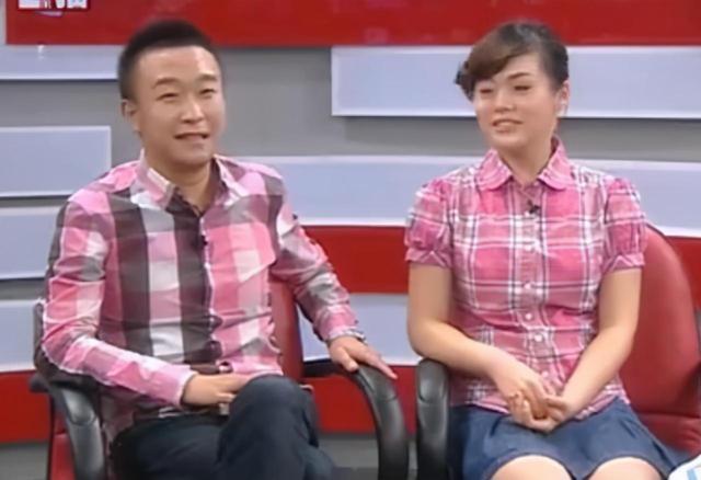 他很有才华,曾主持过新闻脱口秀节目《郎闲芝麻盐》.