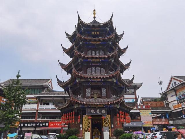 听说成都地铁即将开通的这条线是条旅游专线