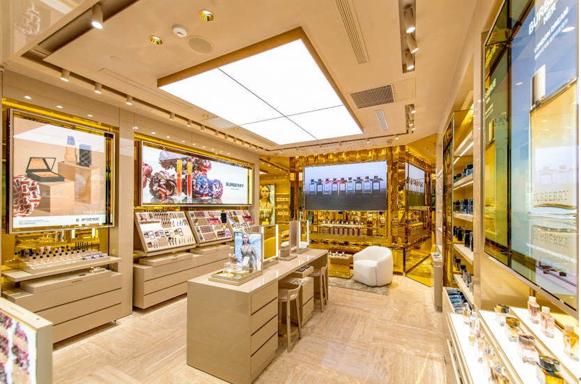 burberry美妆进驻,武林银泰高定柜台再落一子