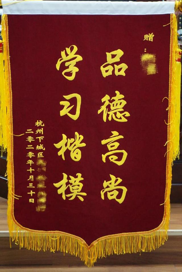 夜读｜人民日报盛赞重庆当代大逆转｜女子花8千多买的红宝石吊坠价值竟达8万休闲区蓝鸢梦想 - Www.slyday.coM