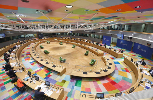 欧委会下调经济增长预期，第二波疫情“封锁”复苏之路？