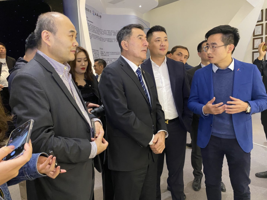 上海菲伽智能科技有限公司董事长应继伟,总经理殷建国,菲伽生物总经理