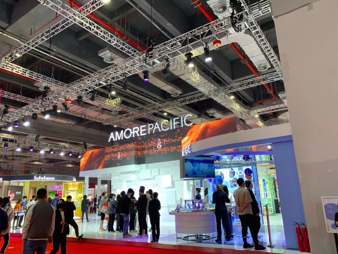 爱茉莉太平洋展台 王敏杰摄