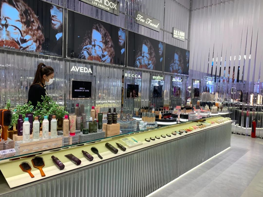 雅诗兰黛尚未进入中国的五大新品牌 王敏杰摄