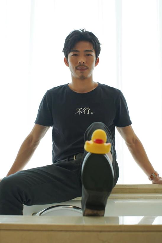 章宇一个不想露脸的演员