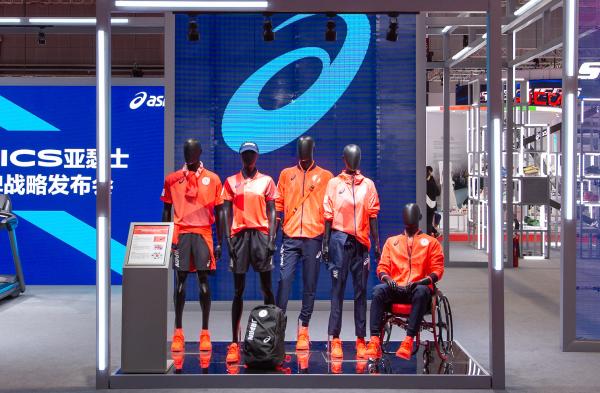 2018中国运动服行业发展与趋势更加时尚、智能
