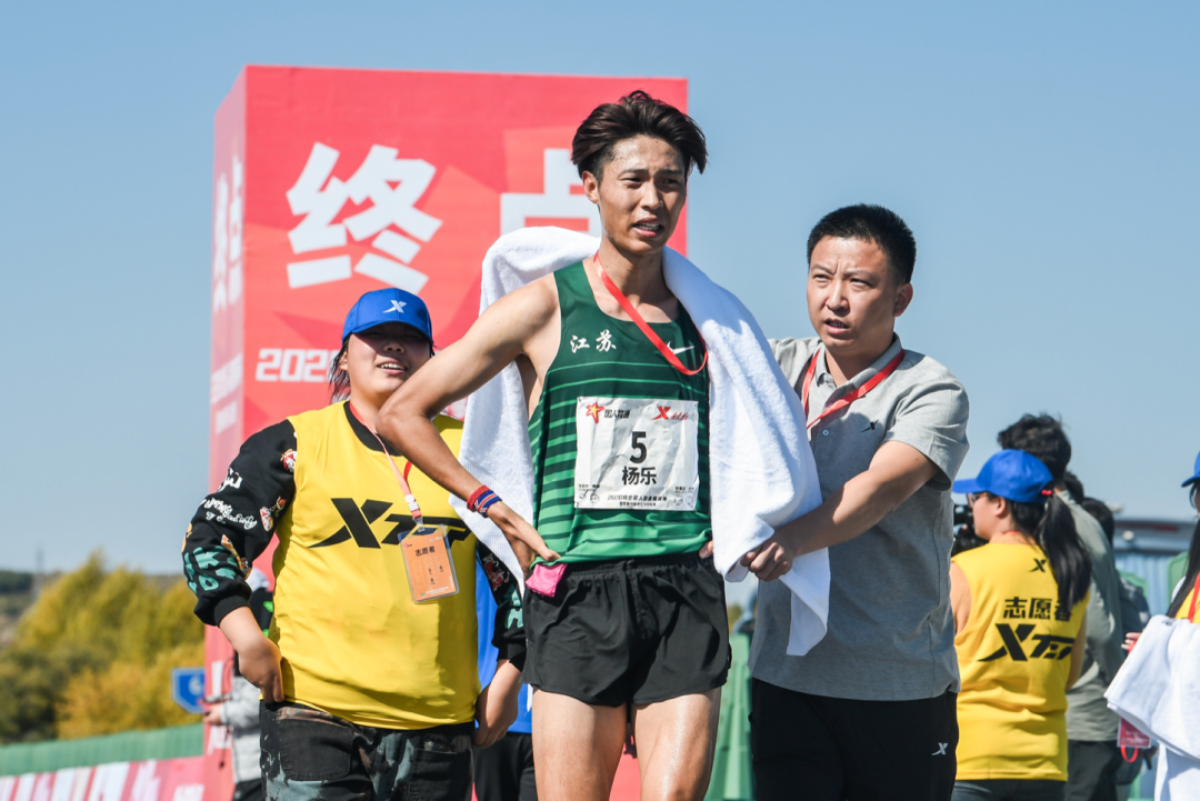 63:21 | 杨乐刷pb,创近七年最佳|半马|马拉松_新浪新闻