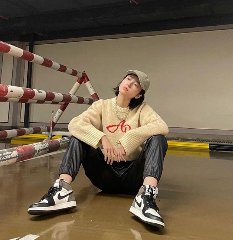 钟楚曦 ow x aj5 拍球鞋大片!但论性感还得看这位女神.