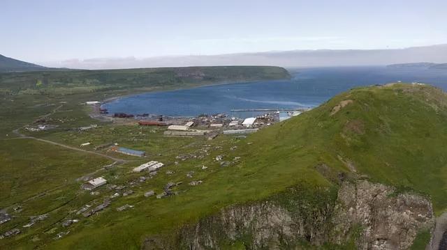 俄军t72b3坦克开赴北方四岛,是在给菅义伟下马威?