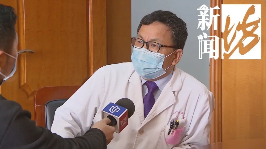 闵行区中医医院医务科科长苏中杰:这个病人得的是垂体瘤,医生给他重点