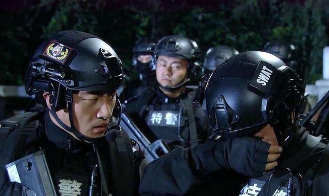 《功夫战警》定档12月2,热血特警上演硬核打戏,演员都是实力派|功夫战