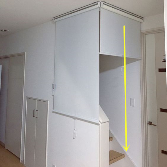 楼梯口装推拉门多花5000块也值,开合不占地,楼上楼下分2家__财经头条