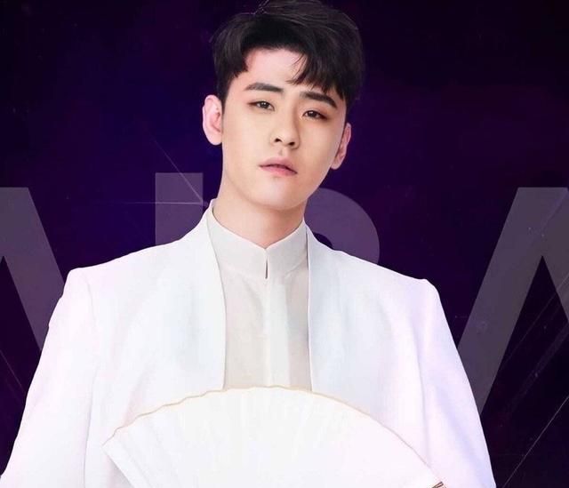 张云雷获年度最具突破男歌手奖遭丁太升大骂突破华语乐坛底线