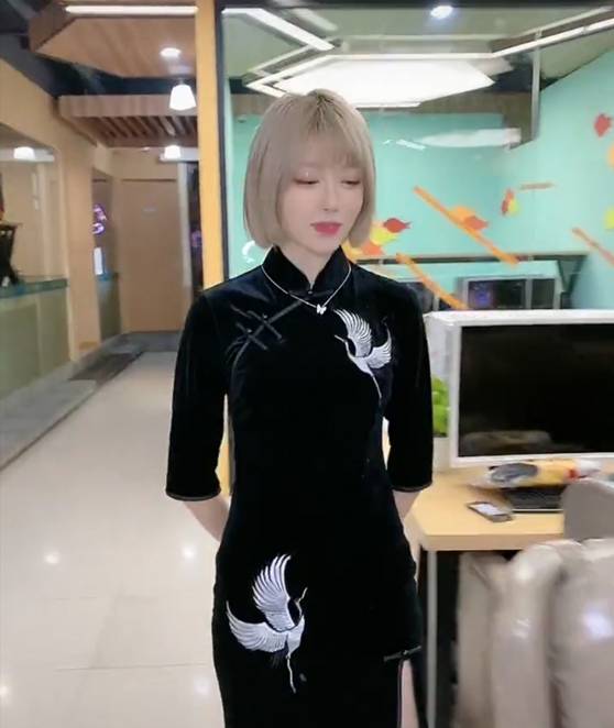 咬米也玩抄袭?转型不成功,直接抄袭千万粉大网红视频创意